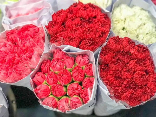 Flores de colores en el mercado de flores en Tailandia —  Fotos de Stock