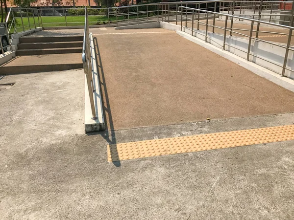 Outdoor Ramp way for disable people of the building — ストック写真