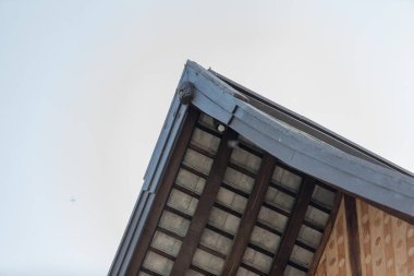 Chaing rai, Tayland 'daki eski tarz evin çatısında.