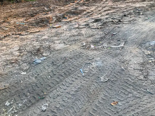 Hjulspår smuts på landsväg i thailand — Stockfoto