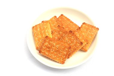 Beyaz arkaplanda izole edilmiş Kurabiye Krakeri 'ni kapat