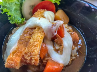 Japon usulü ızgara domuz pirinci.