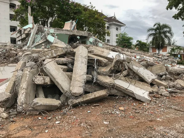 Sitio de construcción de demolición de hormigón en Phatthalung Tailandia — Foto de Stock
