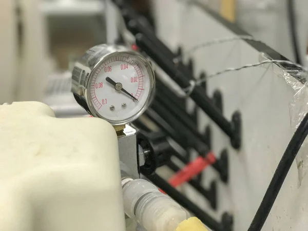 close up of Gauge in the lab
