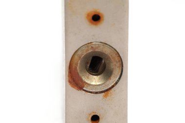 Beyaz üzerine izole edilmiş asma kilidi kapat