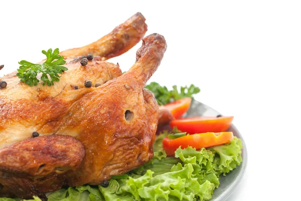 Ayam panggang di piring dekorasi dengan sayuran — Stok Foto
