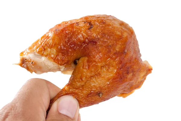 Ręka gospodarstwa grilla Drumstick kurczaka izolowane na białym backgro — Zdjęcie stockowe