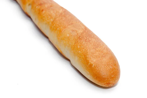 Primer plano de pan francés aislado sobre fondo blanco —  Fotos de Stock