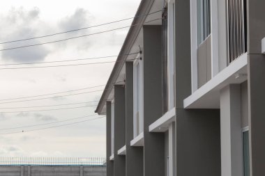 Tayland 'daki eve elektrik kablosu.