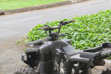 parkta tüm arazi araçları (atv) motorsikleti