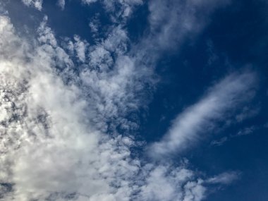 Açık havada güzel mavi gökyüzü Tayland 'da bulutlu