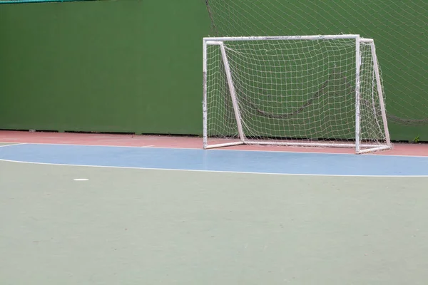 Buiten futsal court op zonnige dag in Thailand — Stockfoto