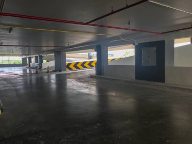 Kapalı otopark ve rampa inşaatı