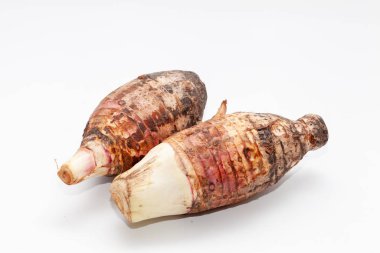 Beyaz arkaplanda taro 'yu kapat