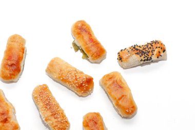 Beyaz arka planda Phuket Tayland 'da tao sor cake ya da ay pastası