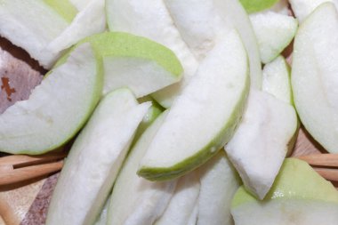 Tahta tabakta Guava Thai meyvesi.