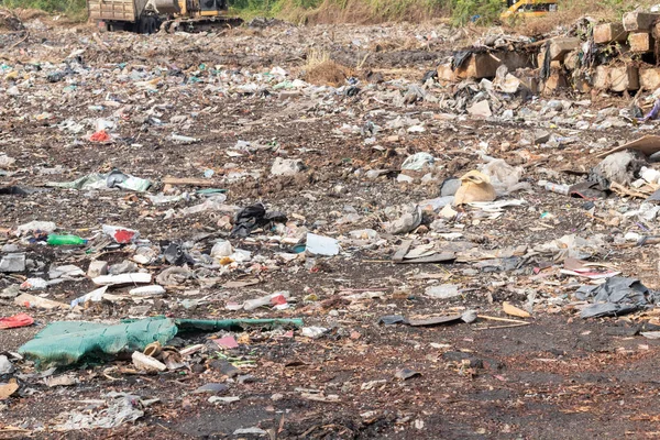 Σωρός από σκουπίδια στο εργοτάξιο μετά την καταστροφή κτιρίου — Φωτογραφία Αρχείου