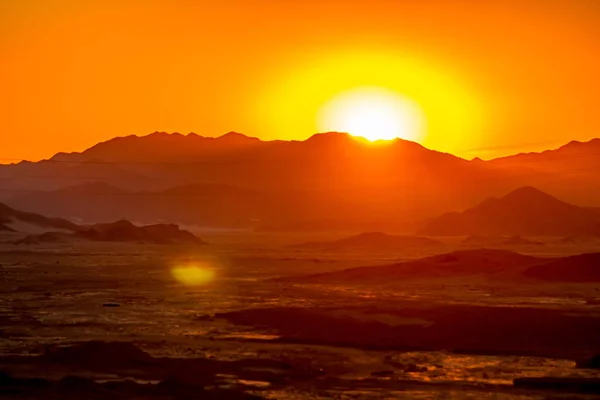 Desierto al amanecer —  Fotos de Stock