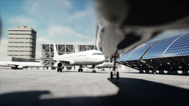 空港で飛行機。夏時間。ビジネスや旅行のコンセプト — ストック動画