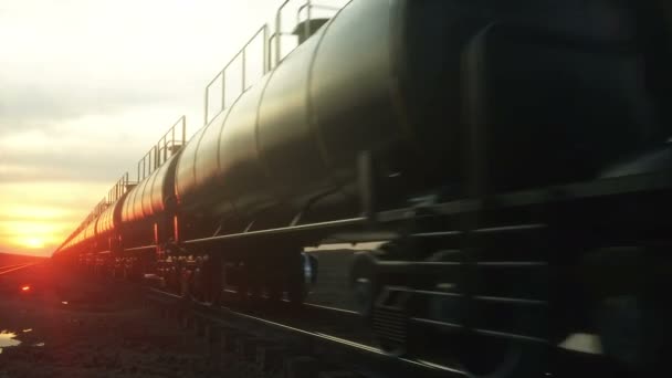 Pociąg towarowy zbiornikowców. Przed wschodem słońca. Animacja realistyczny kinowy 4k. — Wideo stockowe