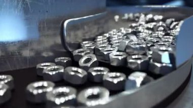 Somun, vida üretim süreci. Endüstriyel kavramı. Fabrika ekipmanları ve macine. Çelik. Gerçekçi 4 k animasyon.