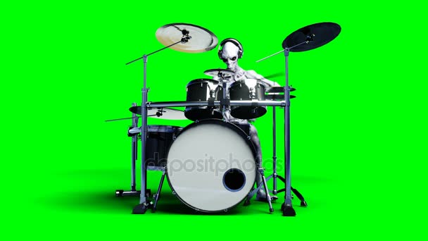 Grappige alien speelt op drums. Realistische beweging en huid shaders. 4 k groen scherm beeldmateriaal. — Stockvideo