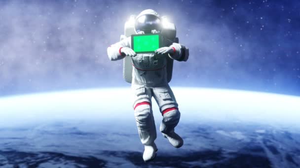 Astronaut v prostoru s tabletem, sledovat. Realistické animace 4 k. — Stock video