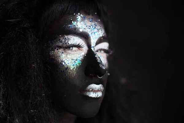 Chica con maquillaje creativo —  Fotos de Stock