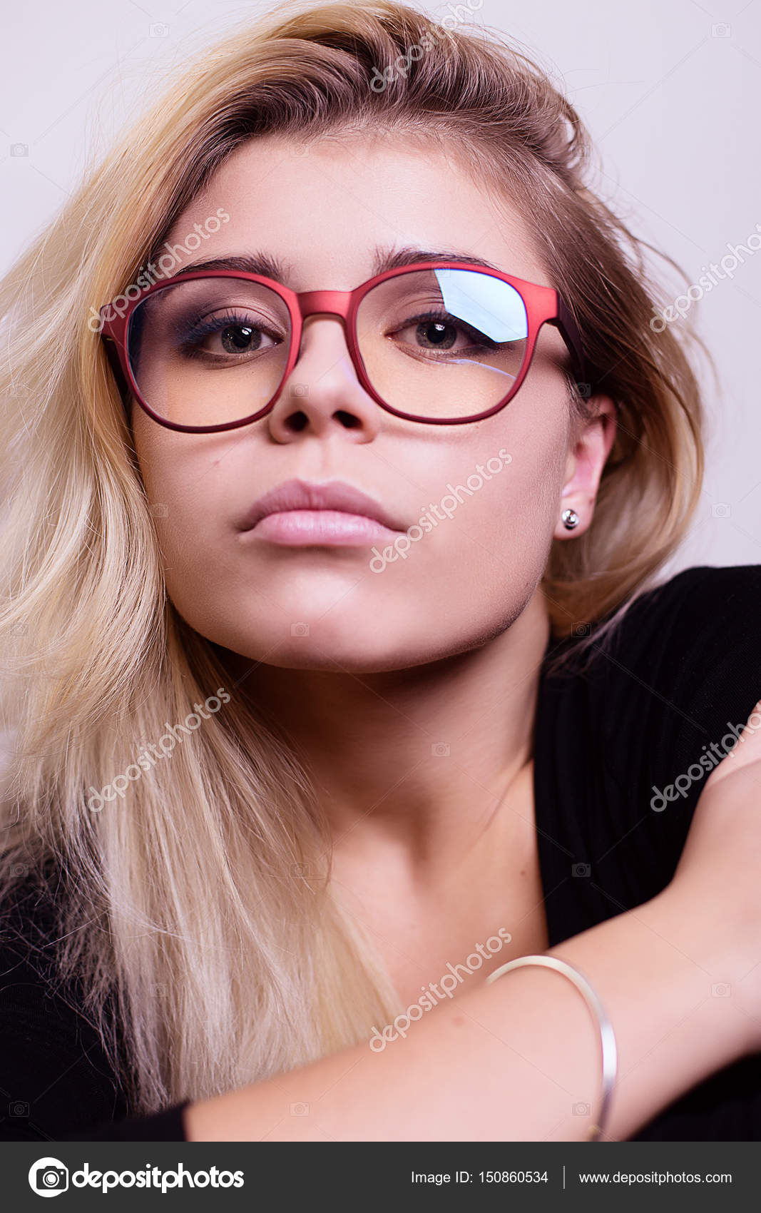 Blondine Mit Brille Blondine Mit Brille