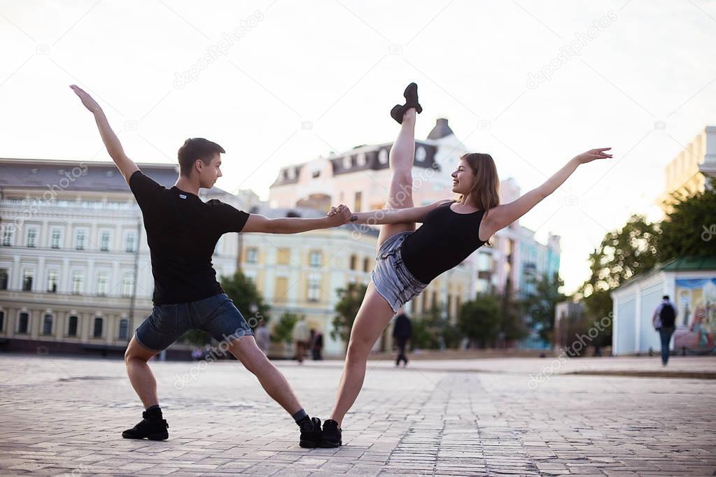 Dancers on the street