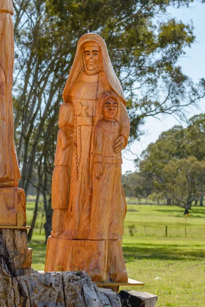 Escultura esculpida no tronco — Fotografia de Stock