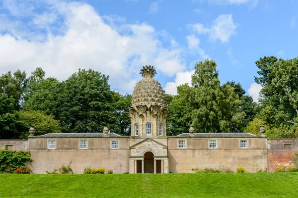 Dunmore Park Airth Skoçya Bina Dunmore Ananas Emlak Yazlık Bahçe — Stok fotoğraf