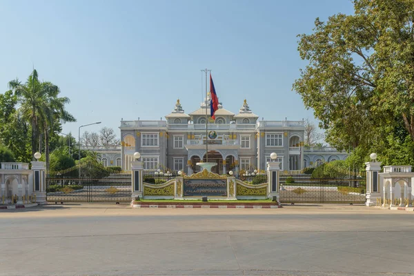 Det Vientiane Laos Februari 2019 Kham Presidentpalats Med Laotisk Flagga — Stockfoto