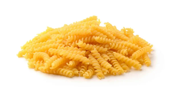 Spiraal pasta geïsoleerd op wit — Stockfoto
