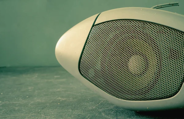 Araba hoparlör ses