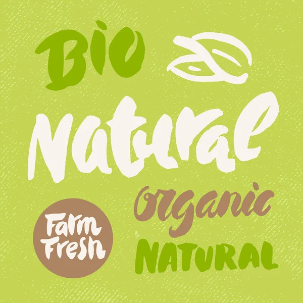 Bio, naturel, bio et frais à la ferme. Ensemble d'étiquettes pour les aliments biologiques et naturels . — Image vectorielle
