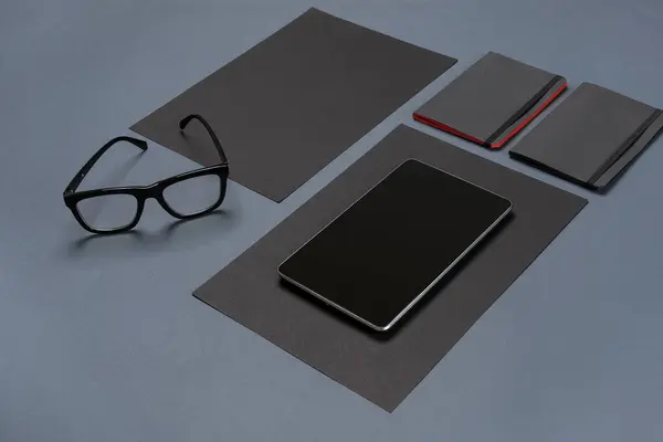 Modern mock up flat lay of notebook and stationery on gray background. — Stock Photo, Image