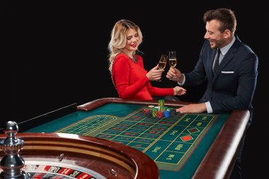 casino rulet oynamaya çift kazanır.
