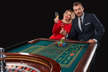 casino rulet oynamaya çift kazanır.