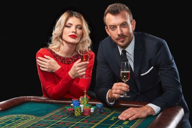 casino rulet oynamaya çift kazanır.