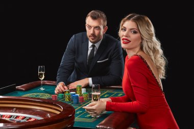 casino rulet oynamaya çift kazanır.