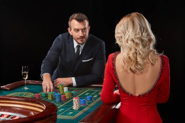 casino rulet oynamaya çift kazanır.