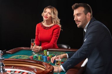casino rulet oynamaya çift kazanır.