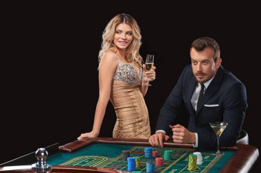 casino rulet oynamaya çift kazanır.