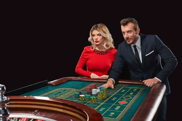 casino rulet oynamaya çift kazanır.