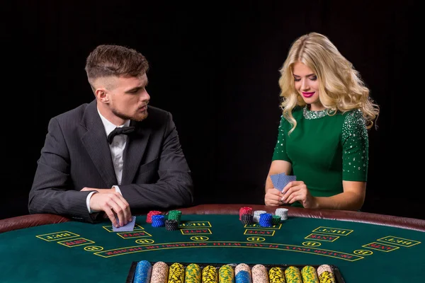 masada poker oynamaya Çift