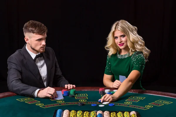 masada poker oynamaya Çift