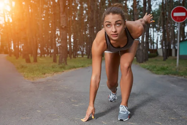 Correr en el bosque — Foto de Stock