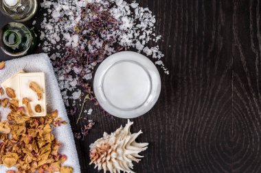 Maske, petrol ve lavanta ile Spa kozmetik