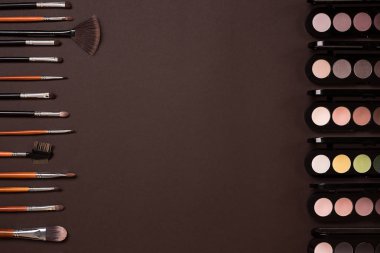 Makyaj en iyi görünümü ayarlama. Kozmetik. Kopya alanı